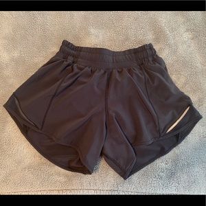 Lululemon Hotty Hot Short